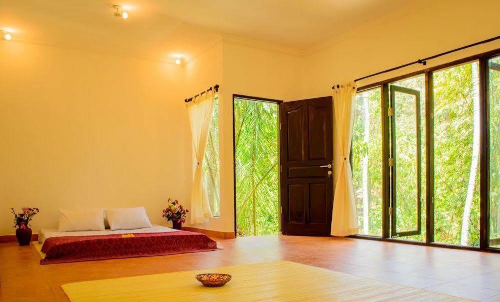 Shanti Toya Ashram Mambat Kültér fotó