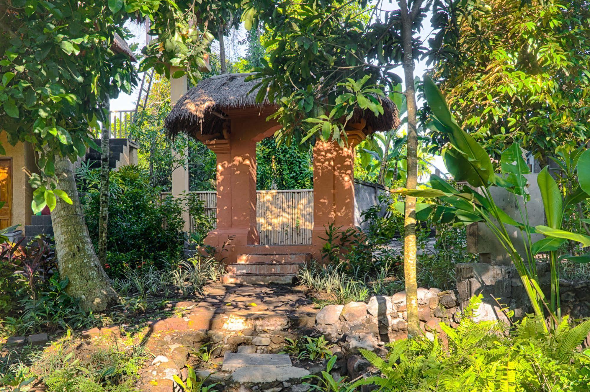 Shanti Toya Ashram Mambat Kültér fotó